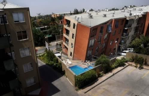 edificio-tras-terremoto bloque de viviendas afectado por el terremoto Chile 2010