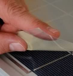 Un adhesivo para aumentar la eficacia de los paneles solares film-mayor-eficacia-paneles-solares