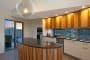 Girasole-House-isla-cocina
