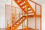 interior-Casa-Castaño-prefabricada-escalera
