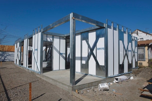 Casas con paneles estructurales aislados mnmMOD