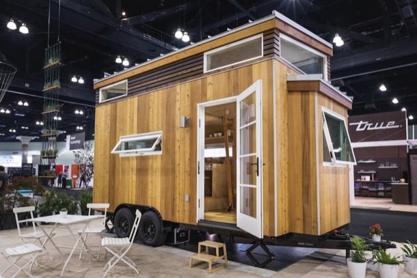 SOL Pod: estudio móvil diseñado por Vina Lustado SOL Pod estudio móvil prefabricado sobre ruedas