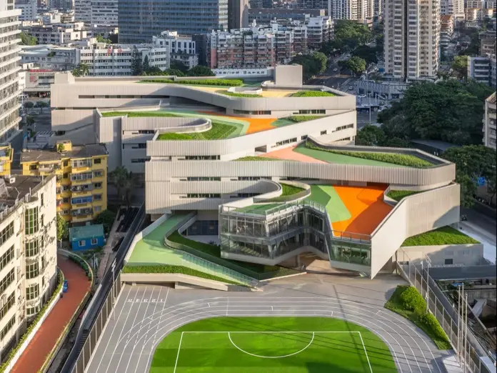 Vista edificios clases de Escuela de Idiomas Cuizhu en China.