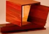 Superwood: madera modificada en laboratorio para estructuras exigentes Muestra de Superwood, una madera modificada desarrollada para mejorar la resistencia estructural